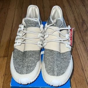 Adidas tubular defiant w